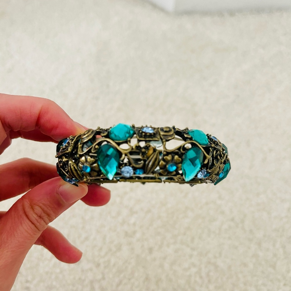 Elegant Gold and Blue Bracelet